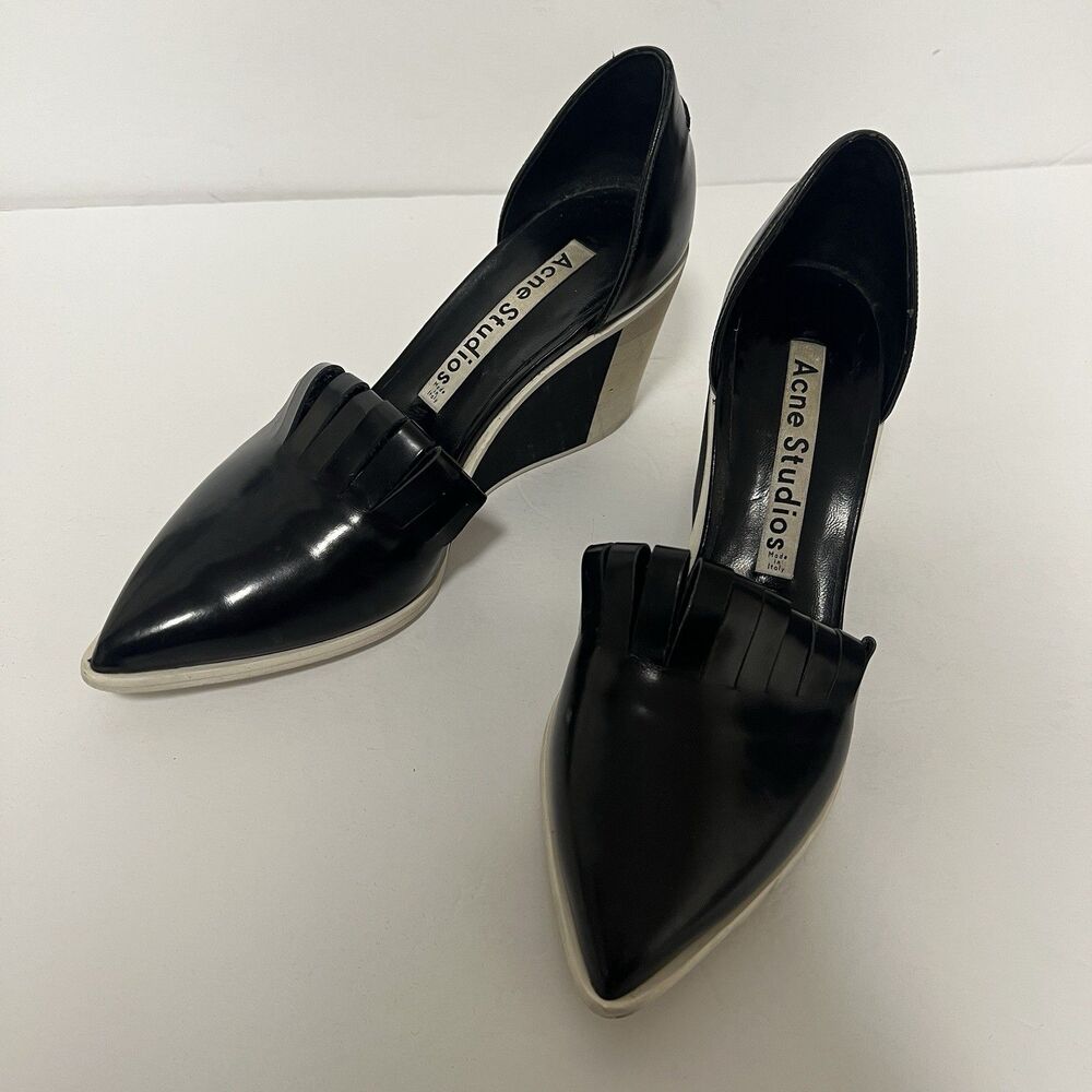 Acne Studios Black Patent D’Orsay Wedge Heels 39 US 8.5 Fringe Vamp Sculptural